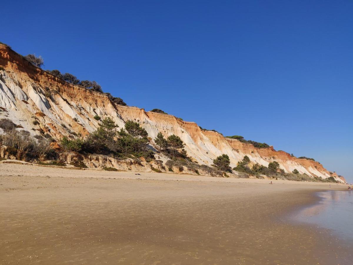 Comfortable apartment, Algarve Albufeira, 10 mn walk from Falésia beach Olhos de Agua  Exterior foto