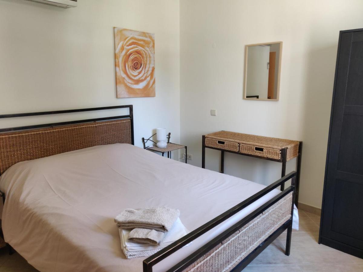 Comfortable apartment, Algarve Albufeira, 10 mn walk from Falésia beach Olhos de Agua  Exterior foto
